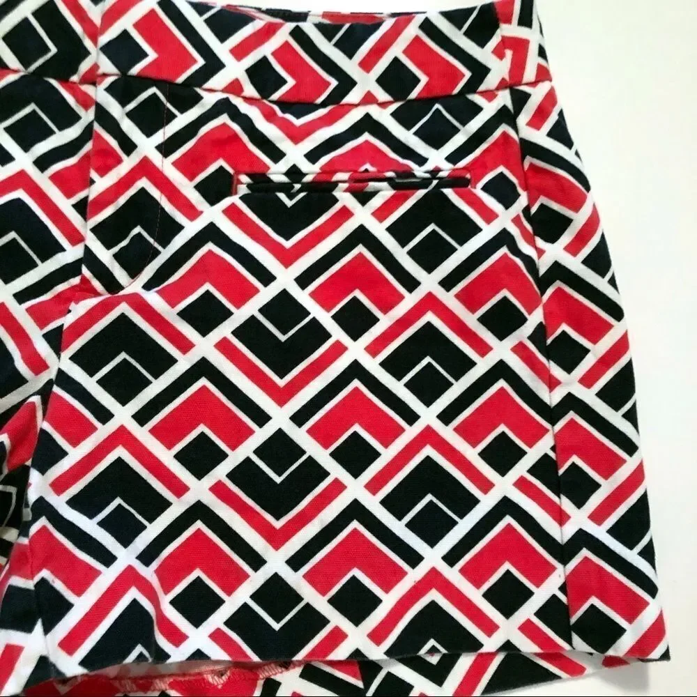 GAP geometric print shorts, size 00